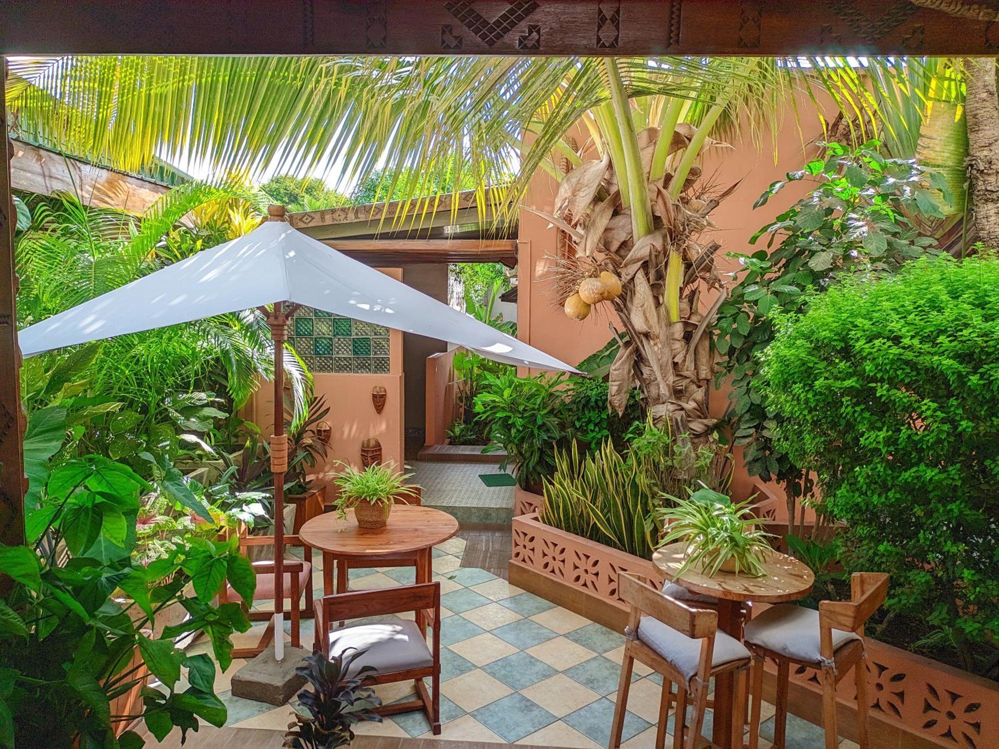 Le Nouvel Eden Hotell Toliara Exteriör bild
