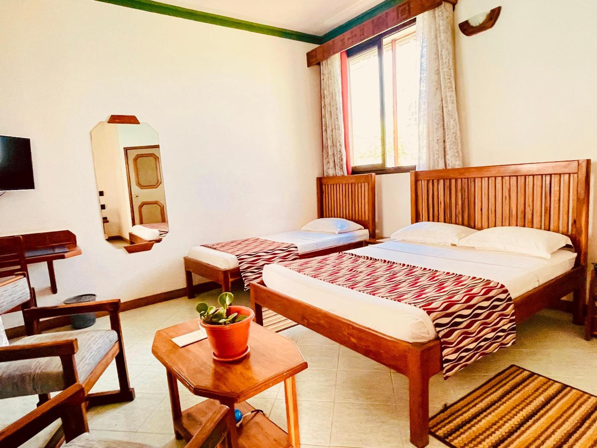 Le Nouvel Eden Hotell Toliara Exteriör bild