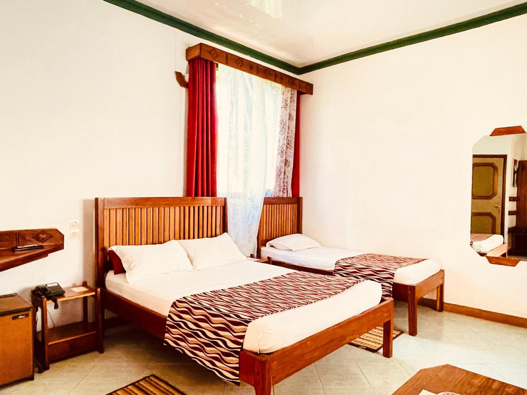 Le Nouvel Eden Hotell Toliara Exteriör bild