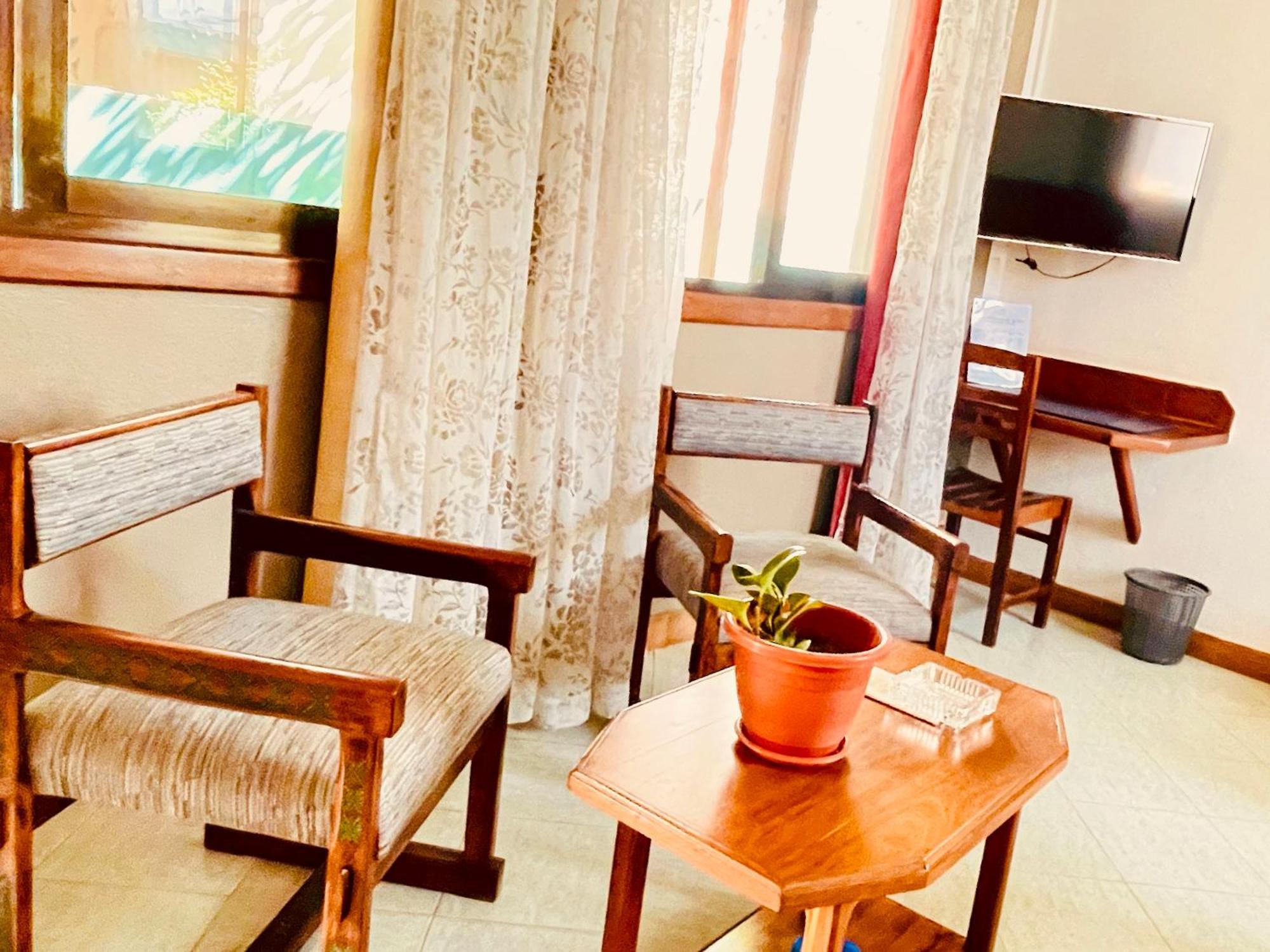Le Nouvel Eden Hotell Toliara Exteriör bild